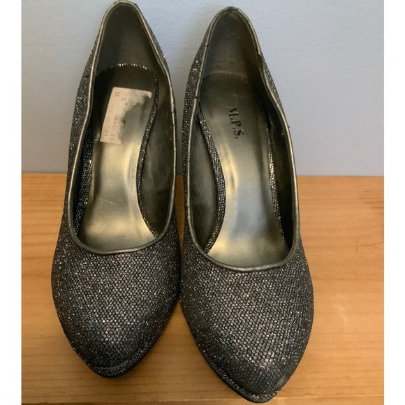 Sparkling Heels - Picture 2 of 4